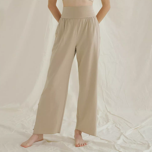 SANTOSHA High-Rise Split-Hem Cropped Pants With Side Pockets (dark ivory)