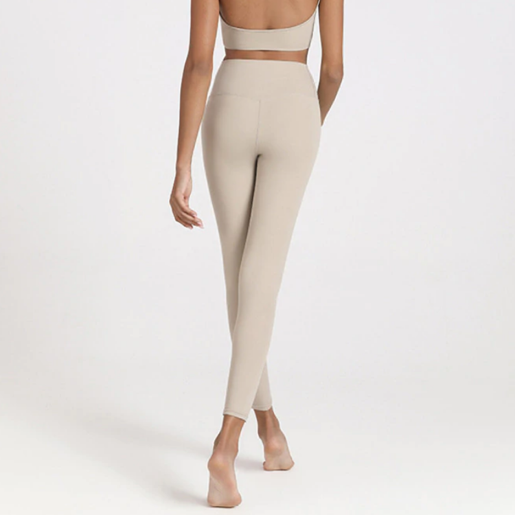 BREEZE High-Waist Seamless 7/8 Legging With Pocket (beige) - Morandi Hygge