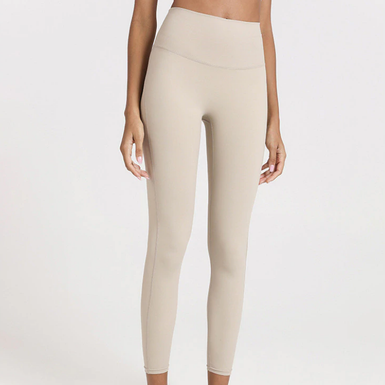 BREEZE High-Waist Seamless 7/8 Legging With Pocket (beige) - Morandi Hygge